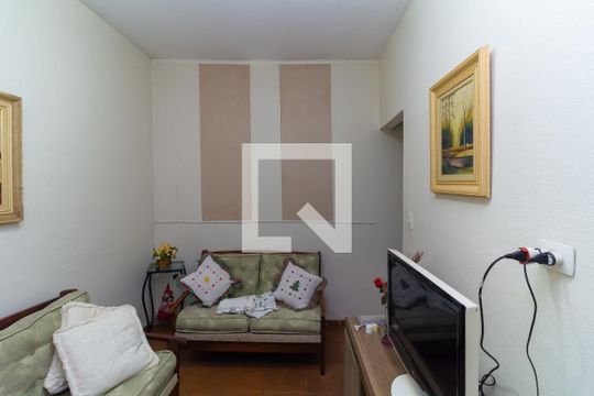 Casa 2 - Sala de casa à venda com 3 quartos, 70m² em Parque Tomas Saraiva, São Paulo