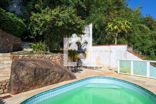 Área comum de casa para alugar com 1 quarto, 85m² em Piratininga, Niterói