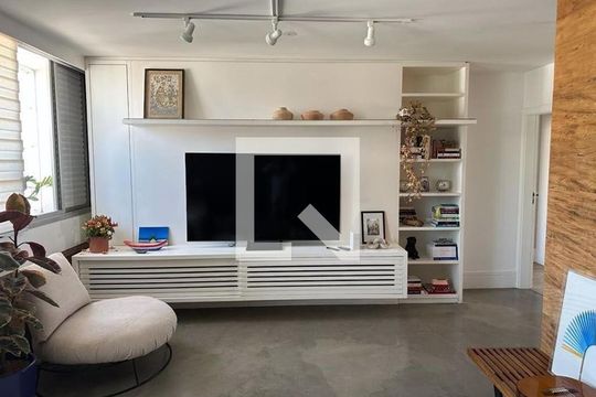 Apartamento à venda com 2 quartos, 131m² em Itaim Bibi, São Paulo
