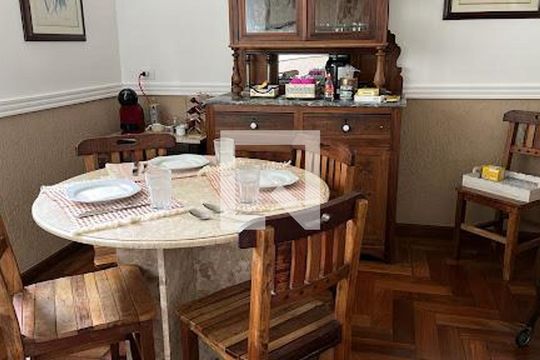 Apartamento à venda com 4 quartos, 240m² em Cerqueira César, São Paulo