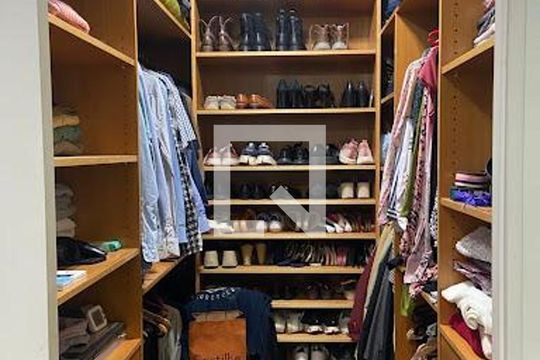 Apartamento à venda com 4 quartos, 240m² em Cerqueira César, São Paulo