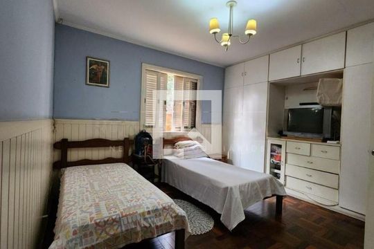 Casa à venda com 3 quartos, 270m² em Jardim Santa Helena, São Paulo