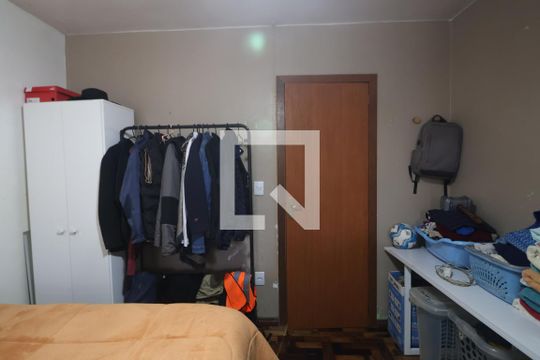 Quarto de casa à venda com 3 quartos, 200m² em Harmonia, Canoas