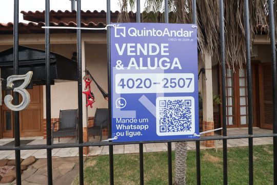 Placa de casa à venda com 3 quartos, 200m² em Harmonia, Canoas