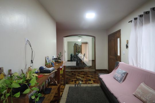 Sala de TV de casa à venda com 3 quartos, 200m² em Harmonia, Canoas