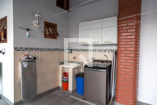 Área de Serviço de casa à venda com 5 quartos, 324m² em Jardim Sao Judas Tadeu, Guarulhos