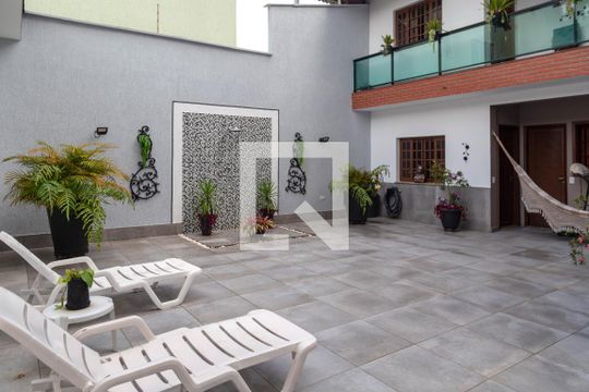 Quintal de casa à venda com 5 quartos, 324m² em Jardim Sao Judas Tadeu, Guarulhos