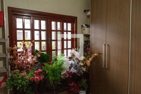 Quarto de Serviço de casa à venda com 5 quartos, 324m² em Jardim Sao Judas Tadeu, Guarulhos