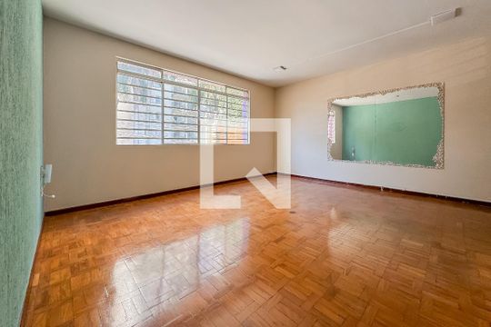 Sala de casa para alugar com 3 quartos, 227m² em Vila Mariana, São Paulo