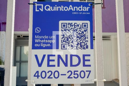 Plaquinha de casa à venda com 3 quartos, 227m² em Vila Mariana, São Paulo