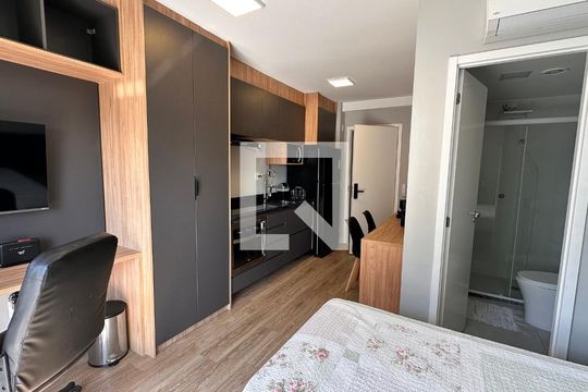 Studio de kitnet/studio para alugar com 1 quarto, 27m² em Santo Amaro, São Paulo