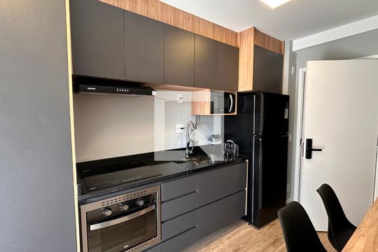 Studio de kitnet/studio para alugar com 1 quarto, 27m² em Santo Amaro, São Paulo