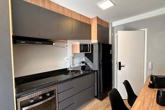 Studio de kitnet/studio para alugar com 1 quarto, 27m² em Santo Amaro, São Paulo