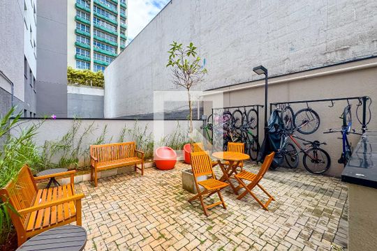 Área comum de apartamento para alugar com 1 quarto, 26m² em Sé, São Paulo