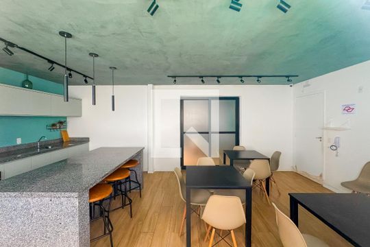 Área comum de apartamento para alugar com 1 quarto, 26m² em Sé, São Paulo