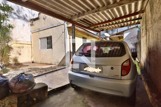 Garagem de casa à venda com 4 quartos, 186m² em Vila Bertioga, São Paulo