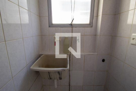 Área de Serviço de apartamento para alugar com 2 quartos, 55m² em Jardim Sandra, Sorocaba