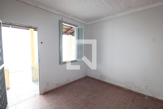 Sala de casa para alugar com 1 quarto, 50m² em Osvaldo Cruz, Rio de Janeiro