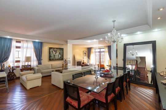 Casa à venda com 4 quartos, 515m² em Belvedere, Belo Horizonte