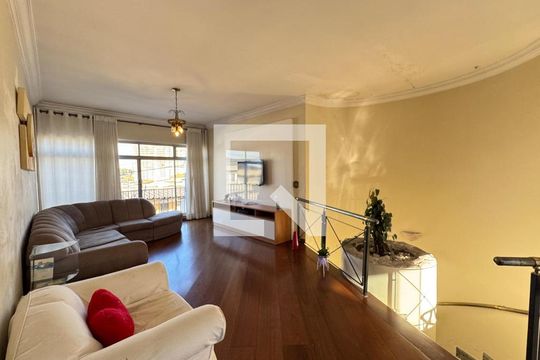 Foto 08 de casa à venda com 4 quartos, 264m² em Jardim Monte Azul, São Paulo
