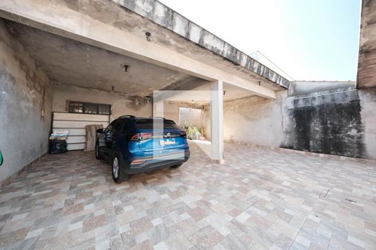 Garagem de casa à venda com 3 quartos, 390m² em Cidade Patriarca, São Paulo