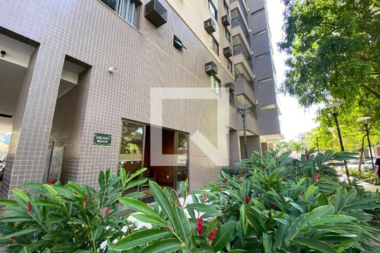 Fachada de apartamento à venda com 2 quartos, 70m² em Cachambi, Rio de Janeiro
