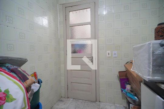 Cozinha de apartamento para alugar com 1 quarto, 45m² em Centro, São Leopoldo