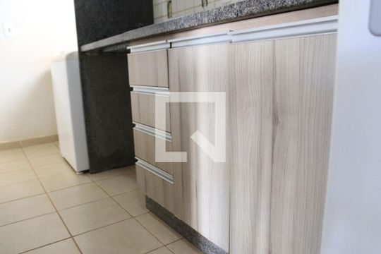 Cozinha e Área de Serviço de apartamento para alugar com 2 quartos, 67m² em Setor Negrão de Lima, Goiânia