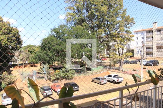 Varanda Vista de apartamento para alugar com 2 quartos, 67m² em Setor Negrão de Lima, Goiânia