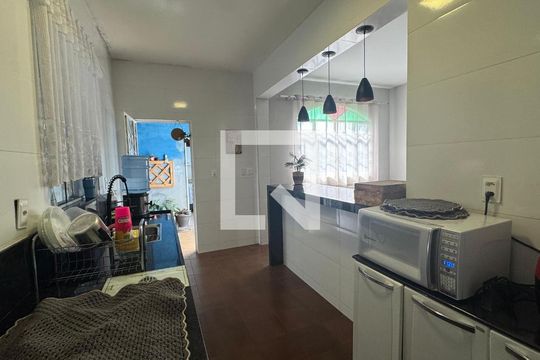 Cozinha de casa à venda com 4 quartos, 230m² em Novo Eldorado, Contagem