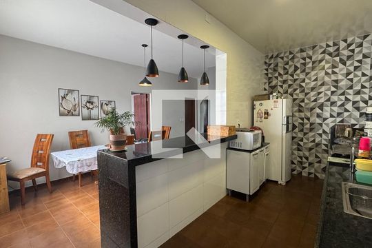 Cozinha de casa à venda com 4 quartos, 230m² em Novo Eldorado, Contagem