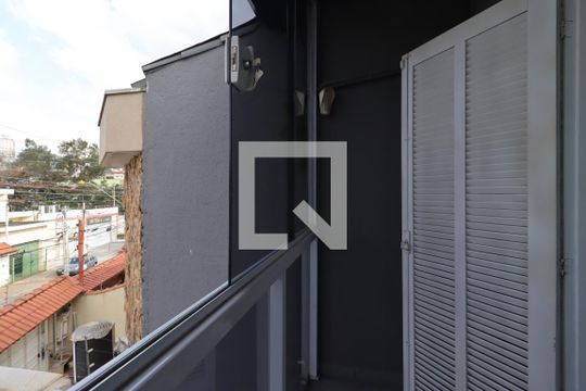 Sacada da Suíte 3 de casa à venda com 3 quartos, 190m² em Parque das Nações, Santo André