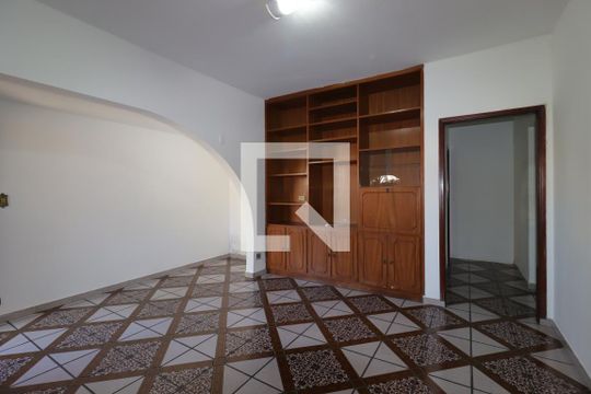 Sala de casa para alugar com 1 quarto, 90m² em Vila Pires, Santo André