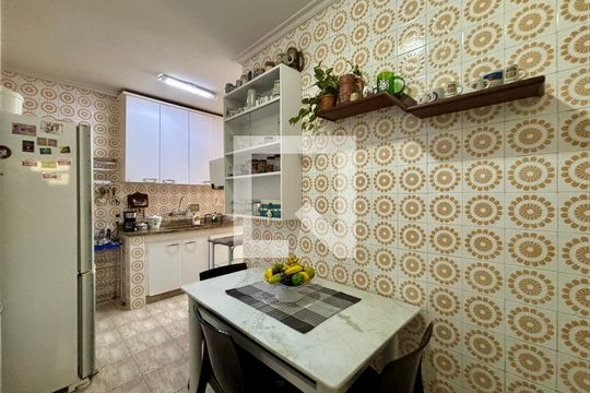 Cozinha  de apartamento à venda com 3 quartos, 132m² em Copacabana, Rio de Janeiro