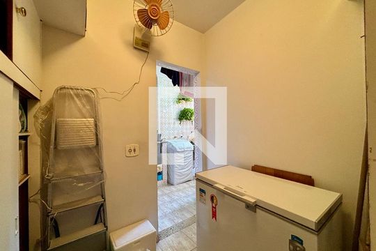 Quarto de Serviço de apartamento à venda com 3 quartos, 132m² em Copacabana, Rio de Janeiro