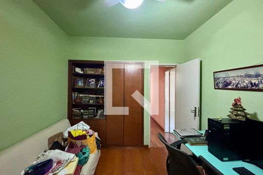 Quarto 1 de apartamento à venda com 3 quartos, 132m² em Copacabana, Rio de Janeiro