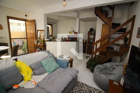 Sala de casa de condomínio à venda com 3 quartos, 172m² em Ipanema, Porto Alegre