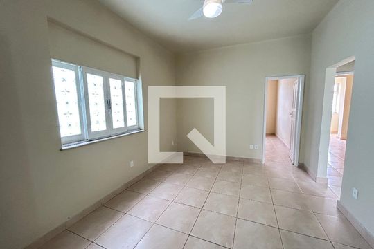 Apartamento para alugar com 2 quartos, 60m² em Bento Ribeiro, Rio de Janeiro