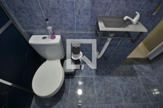Banheiro de Serviço de casa à venda com 3 quartos, 204m² em Vila Guilherme, São Paulo