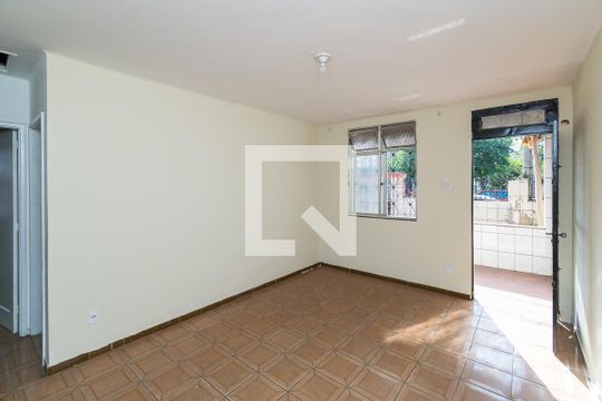 Casa para alugar com 2 quartos, 350m² em Irajá, Rio de Janeiro