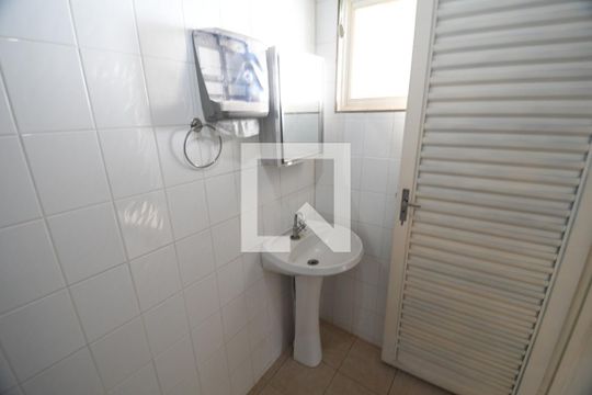 Banheiro Salão de casa para alugar com 3 quartos, 240m² em Cidade Universitária, Campinas
