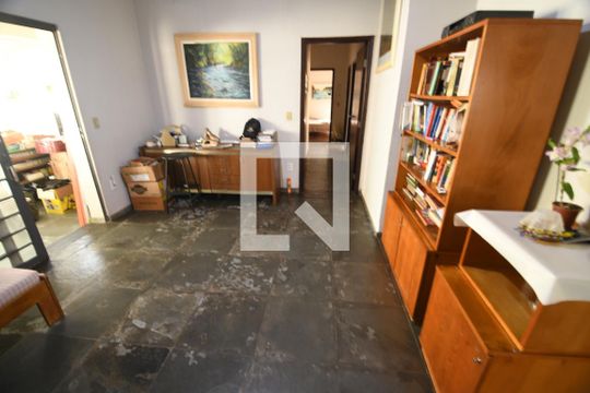 Sala 2 de casa para alugar com 3 quartos, 240m² em Cidade Universitária, Campinas