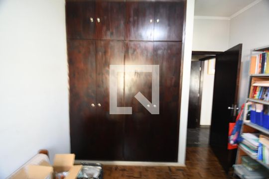Quarto 1 de casa para alugar com 3 quartos, 240m² em Cidade Universitária, Campinas