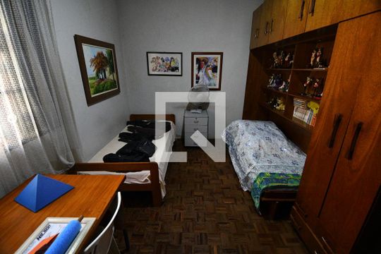 Quarto 2 de casa para alugar com 3 quartos, 240m² em Cidade Universitária, Campinas