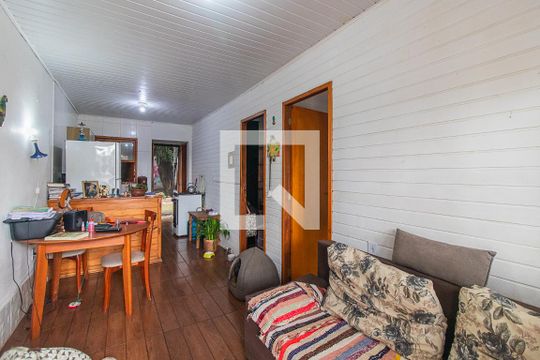 Sala de casa à venda com 2 quartos, 47m² em Cavalhada, Porto Alegre