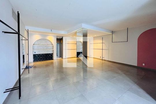 Casa à venda com 4 quartos, 251m² em Prado, Belo Horizonte