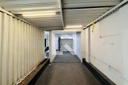 Casa à venda com 4 quartos, 251m² em Prado, Belo Horizonte