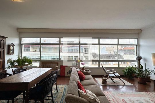 Sala de apartamento à venda com 4 quartos, 190m² em Leme, Rio de Janeiro