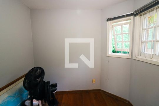 Escritório de casa de condomínio à venda com 3 quartos, 222m² em Vila Conceição, Porto Alegre