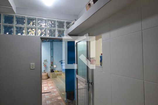 Sala de casa para alugar com 1 quarto, 40m² em Cabuís, Nilópolis